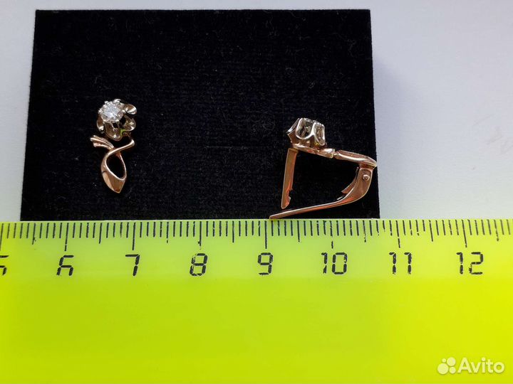 Золотые серьги с бриллиантами