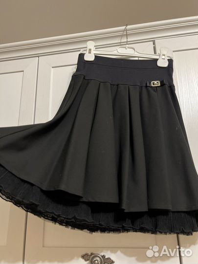 Юбка новая, школьная 140-152 рост одета 1 раз