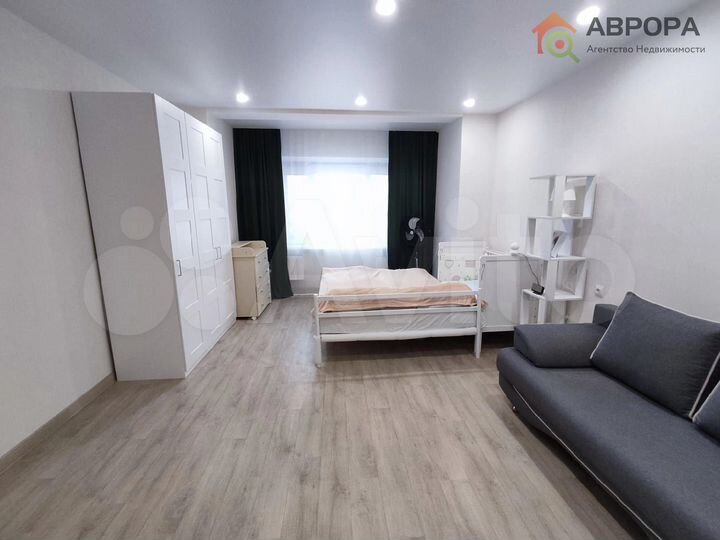 1-к. квартира, 43,3 м², 2/5 эт.