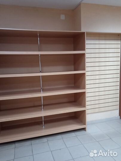 Торговое оборудование бу для магазина стеллажи