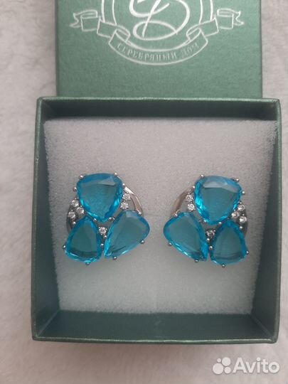 Серебряные серьги с голубым топазом
