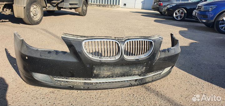 Передний бампер на BMW E60