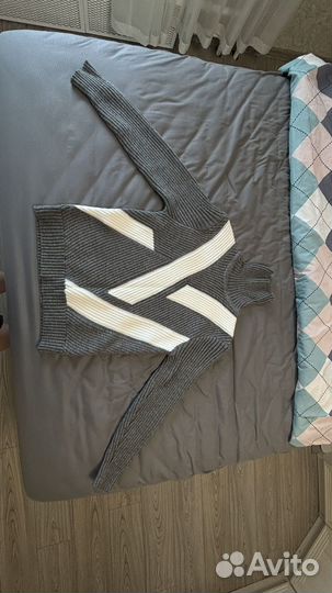 Свитер uniqlo мужской