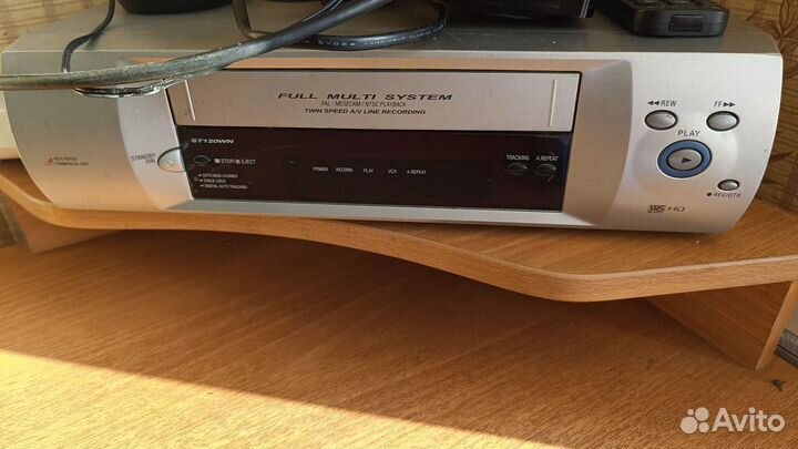 Видеомагнитофон