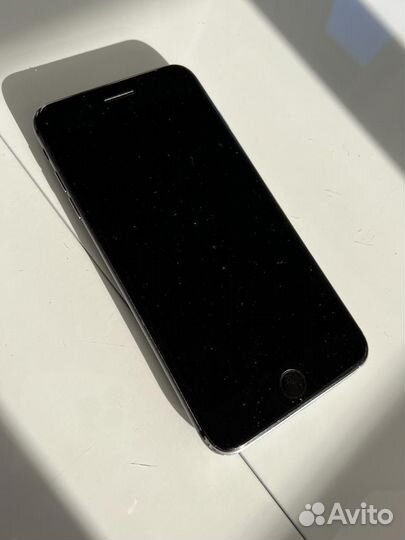 Телефон iPhone 8 plus 256