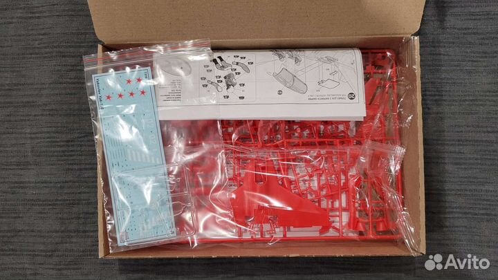 Сборная модель самолета Як-130 1/72