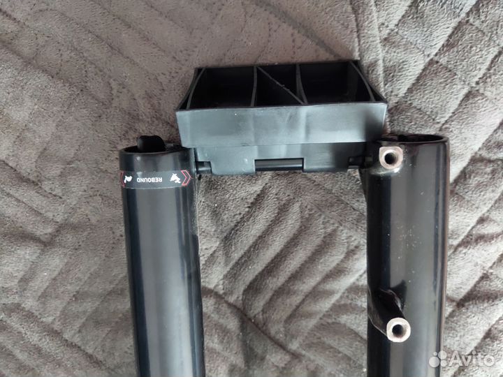Вилка rock shox 29