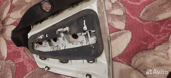 Фонарь Opel Zafira B 2007-2014