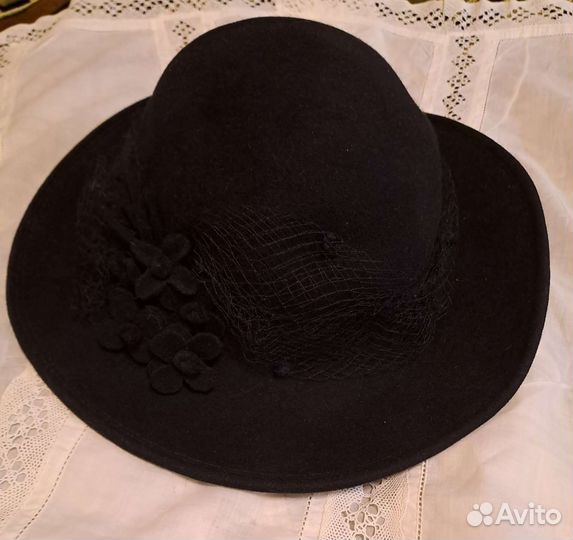 Шляпа с широкими полями