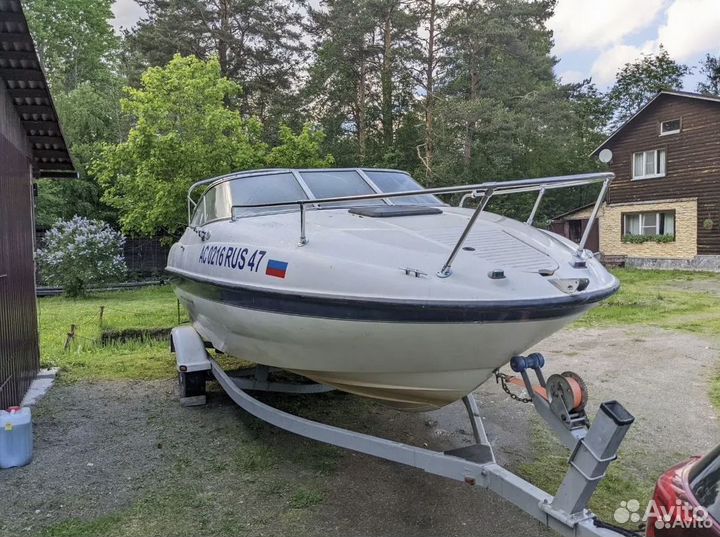 Катер bayliner 212 CU