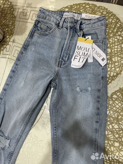 Джинсы stradivarius 32