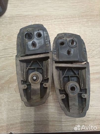 Петли стекла крышки багажника Kia sorento 1