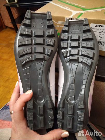 Ботинки лыжные spine