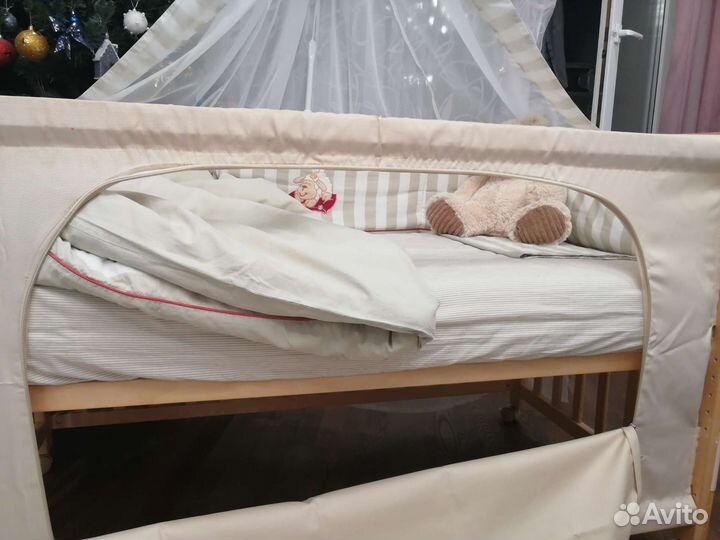Приставная детская кроватка