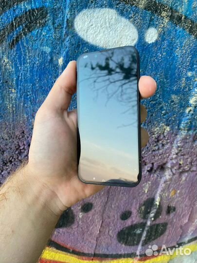 Телефон iPhone 13 mini