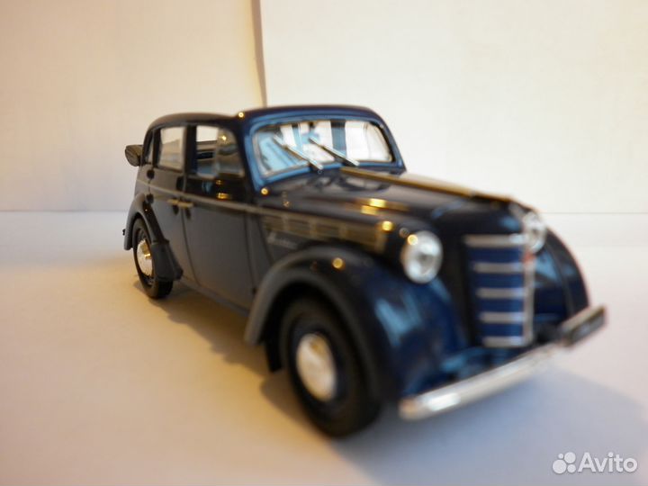 Модель автомобиля Москвич-400-420А 1/43