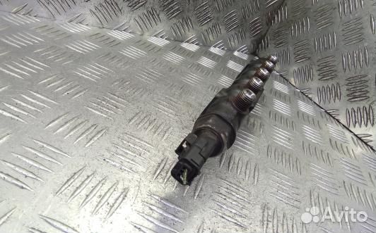 Топливная рампа дизельная ford focus 2 (7AR12BB01)