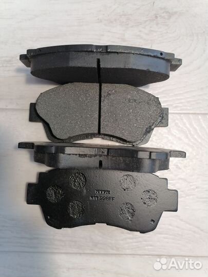 Колодки тормозные передние Toyota Mark ll /Crown