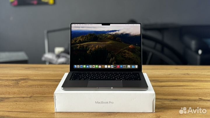 Macbook pro 14 2023 m2 pro/16/512