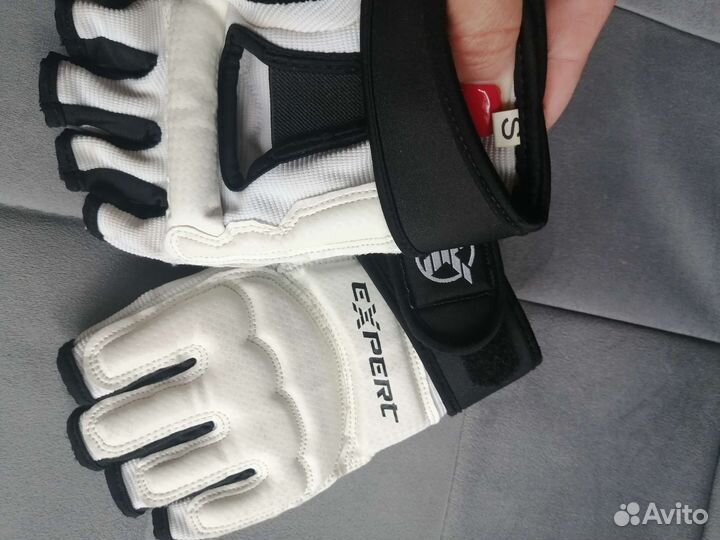 Перчатки для карате