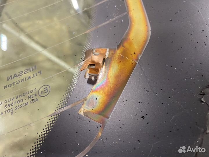 Стекло двери багажника Nissan Micra K12E