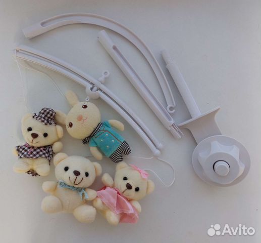 Мобиль на кроватку (2 комплекта игрушек)