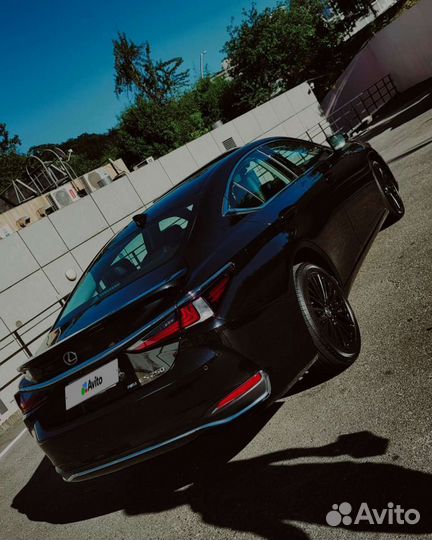 Lexus ES 2.5 AT, 2022, 14 000 км