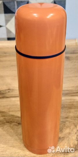 Термос новый 0.5 л, оранжевый