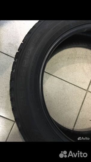 Nokian Tyres Hakkapeliitta 8 225/55 R18
