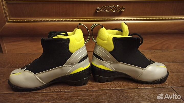 Лыжные ботинки Fisher (Фишер) 33 р