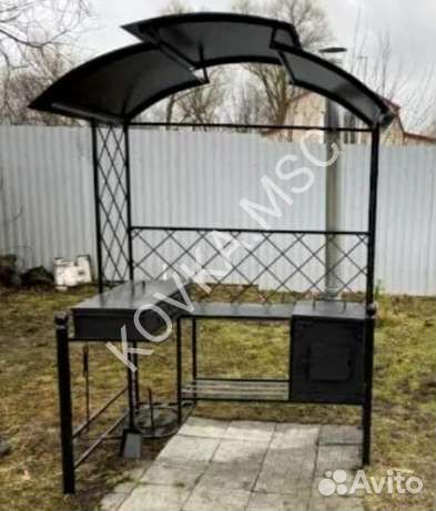 Мангал с крышей