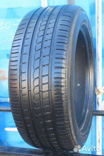 Pirelli P Zero Rosso 285/30 R18