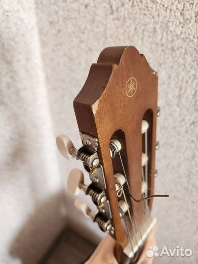 Классическая гитара yamaha c40