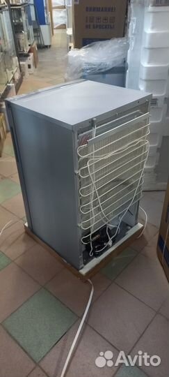 Морозильная камера Бирюса М6048 Металлик