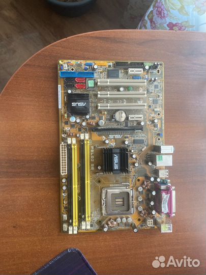 Материнская плата