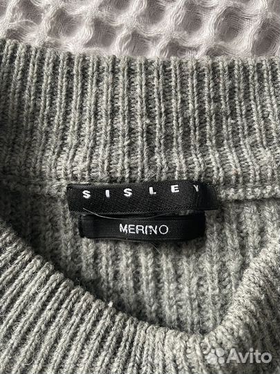 Свитер шерстяной