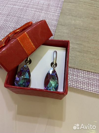 Серьги с кристалами swarovski