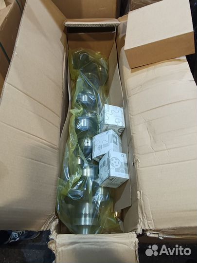 Вал коленчатый A4710300601 Mercedes комп с вкладыш