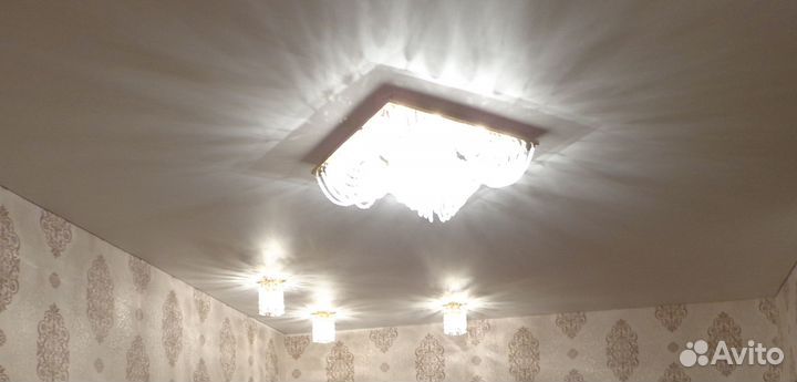 Люстра потолочная
