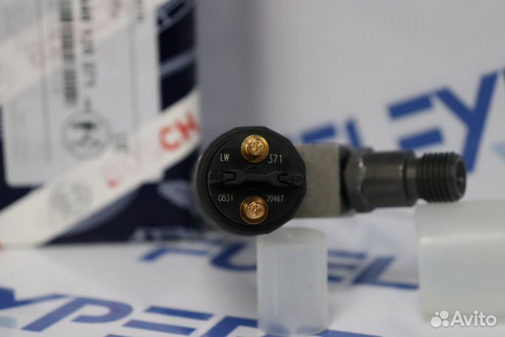 Форсунка 0445120371