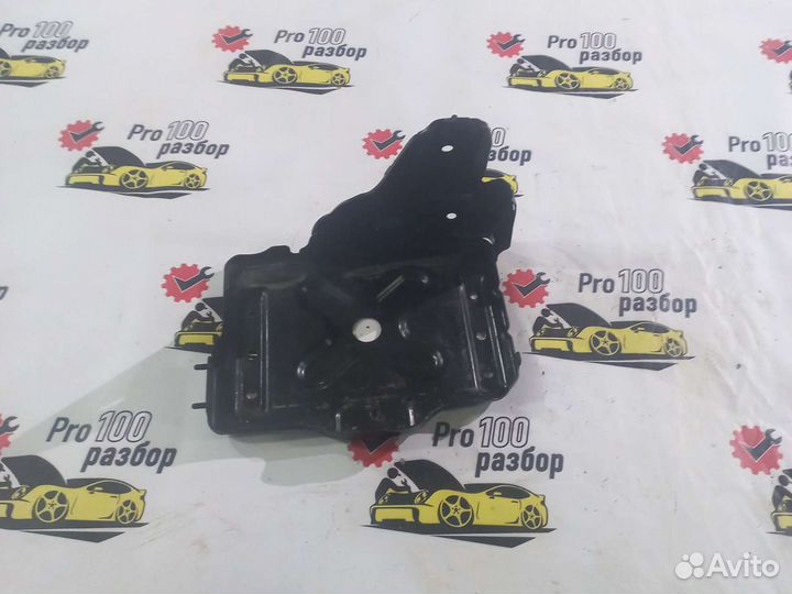 Suzuki sx4 лючок бензобака