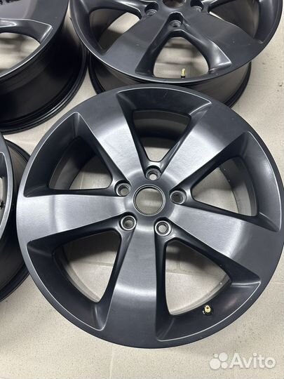 Диски литые Jeep Grand Cherokee R 20