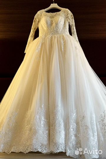 Свадебное платье