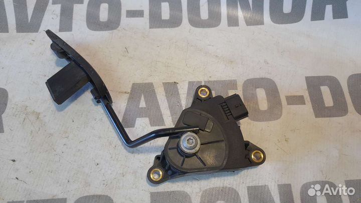 Педаль газа Ниссан Ноут Е11