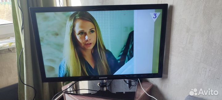 Телевизор Рабочий Samsung ue32d4003bw