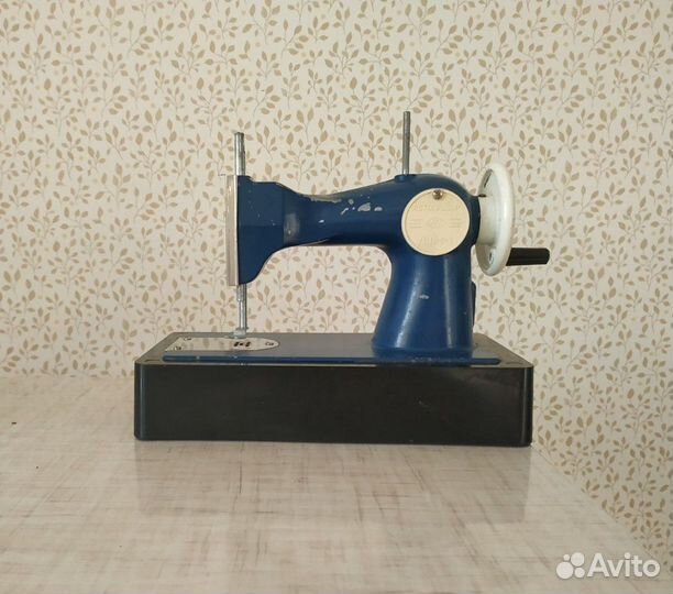 Детская игрушечная Швейная машина Подольск СССР