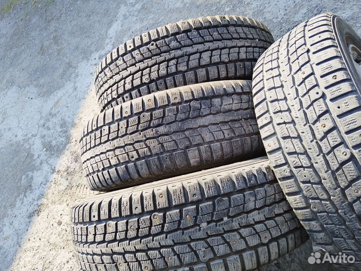 Dunlop 205/60 R16 на дис Mazda 5*114.3