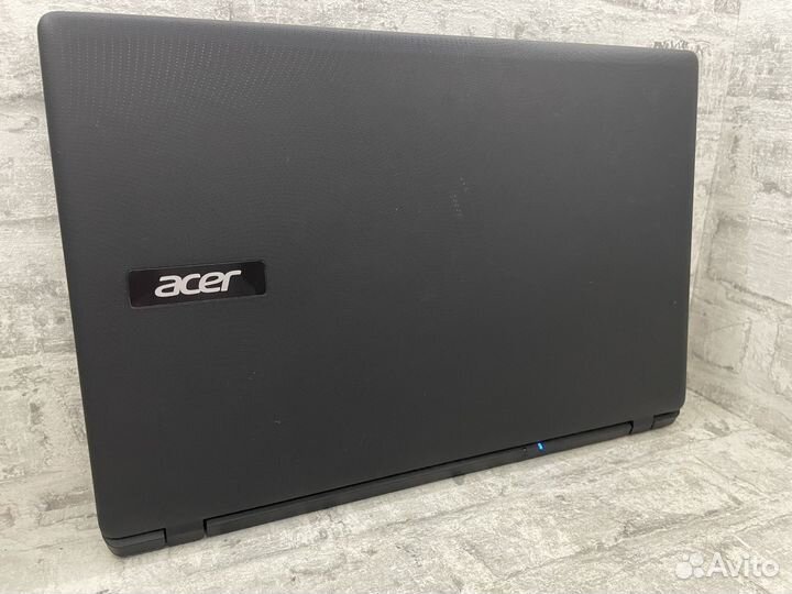 Ноутбук Acer Aspire ES1-520