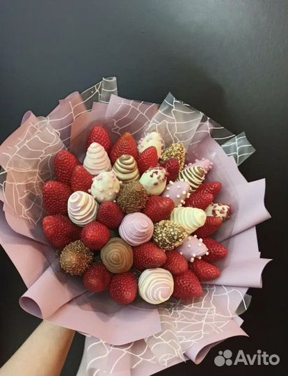 Съедобные букеты из Клубники в шоколаде