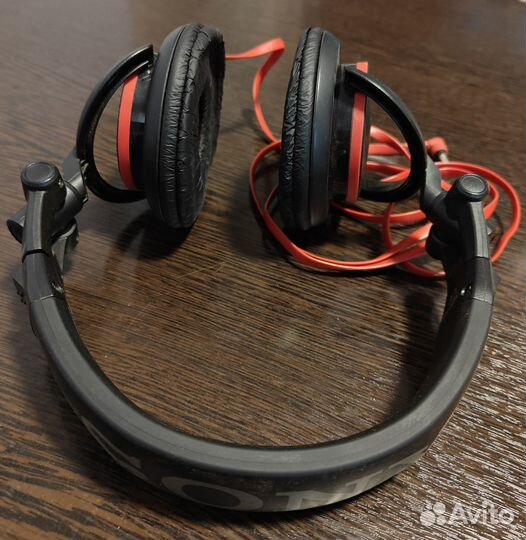 Наушники Sony MDR-V55